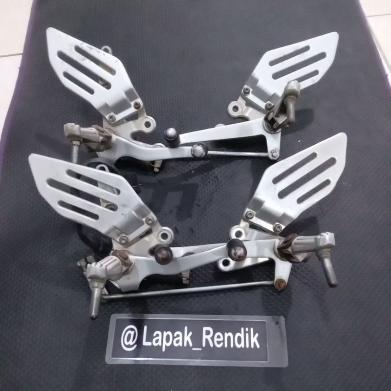 fostep depan r15v2