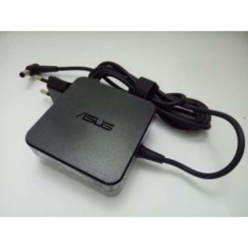 CHARGER NOTEBOOK/LAPTOP ASUS JACK BESAR 19V 3.42A / 65W (5.5*2.5mm)/Asus A42 A52 A62 F85 K42 K52 X42 x45 a45 (lubang besar)