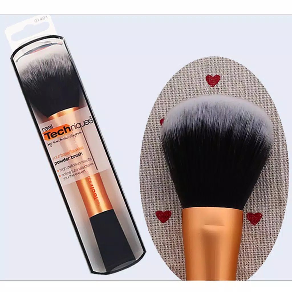 Real Techniques expert face brush