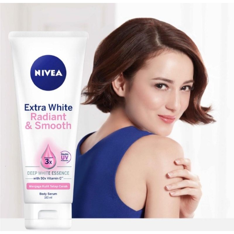 Nivea Radian &amp; Smooth 180ml menjaga kulit tetap cerah.