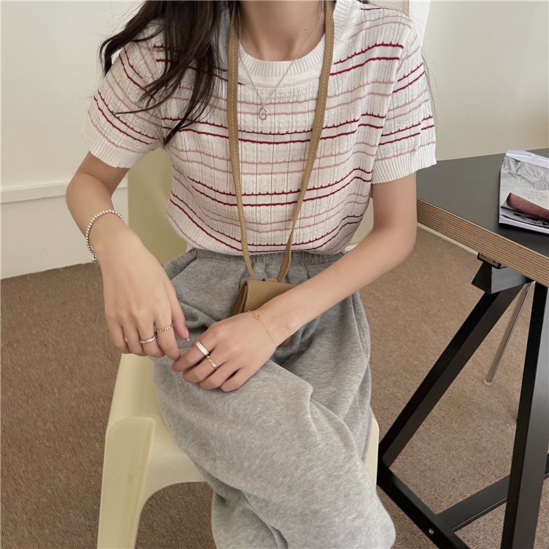 Kaos Rajut Lengan Pendek Wanita Striped T-shirt Knit Atasan Korean Style