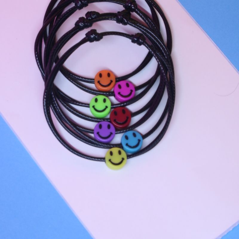 Gelang Couple Tali Kulit Korea Simple Knot Serut Smiley Warna Hitam Waterproof Anti Pria Wanita Adjustable Bracelet