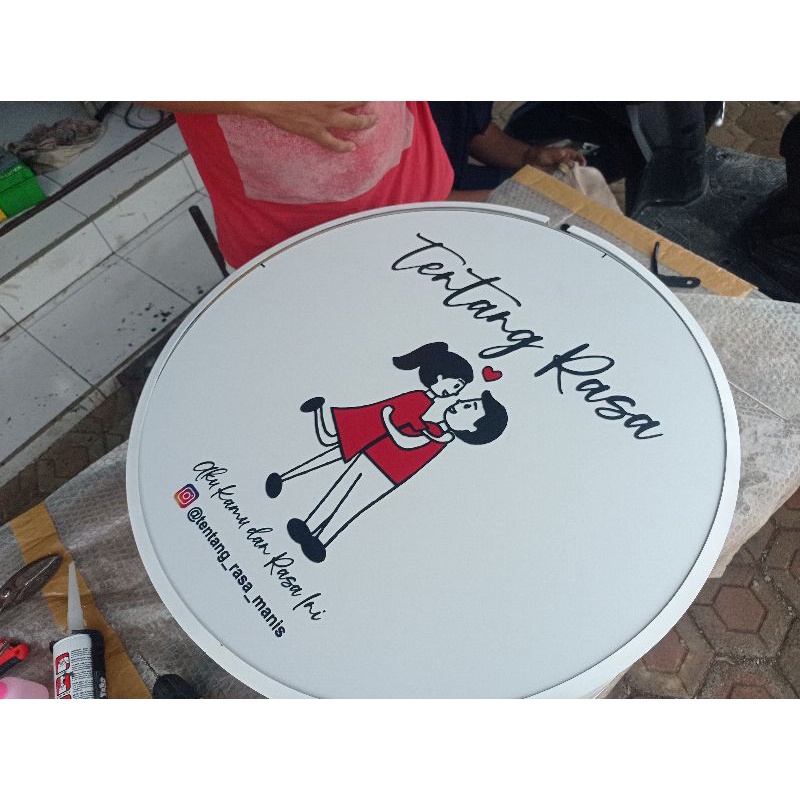 neon box bulat polos