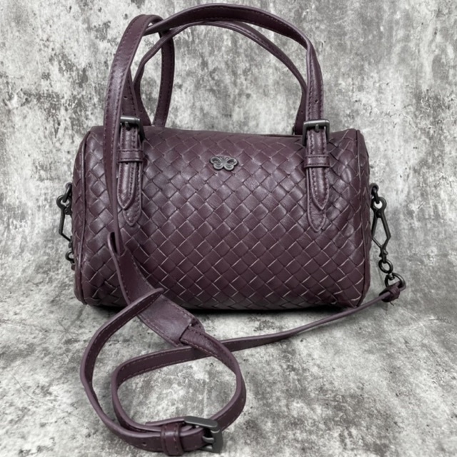 [PRELOVED] bottega veneta sling bag made in italy