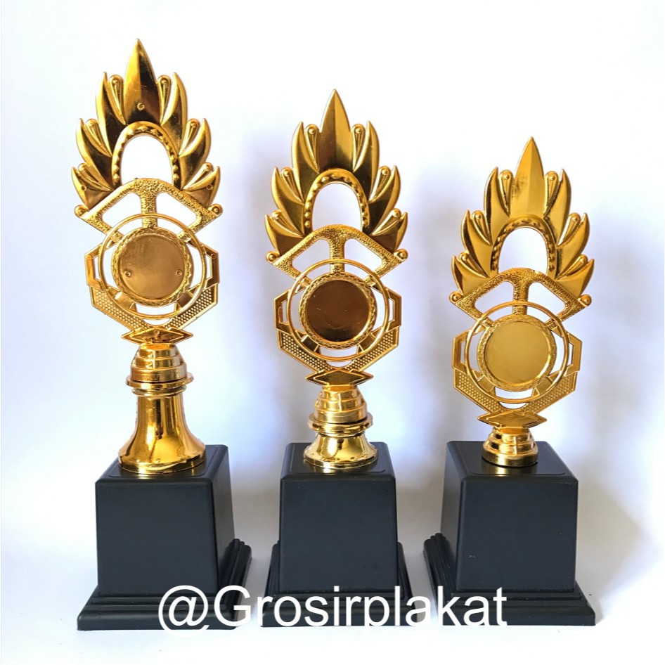 Piala Emas 1 set