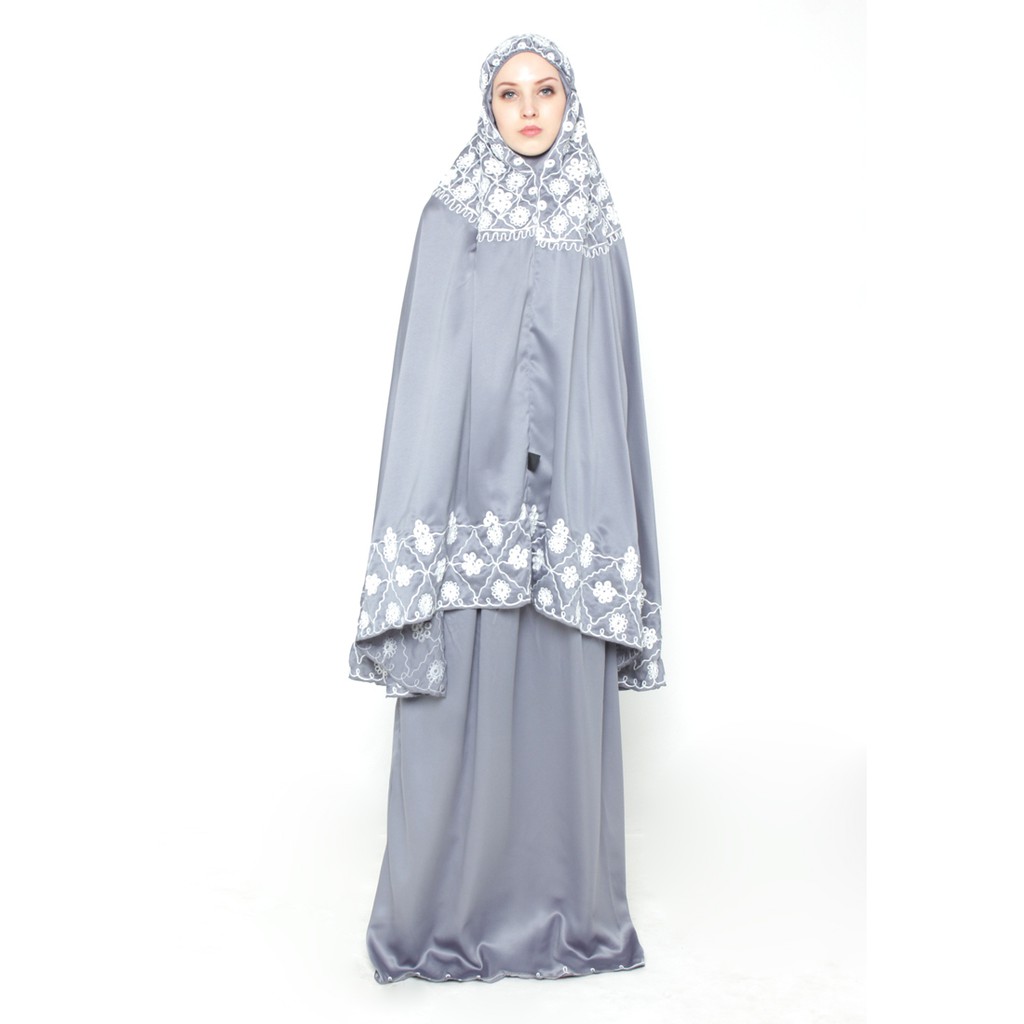 Mukena Motif Java Seven Bahan Satin-Velvet Abu Lembut Adem