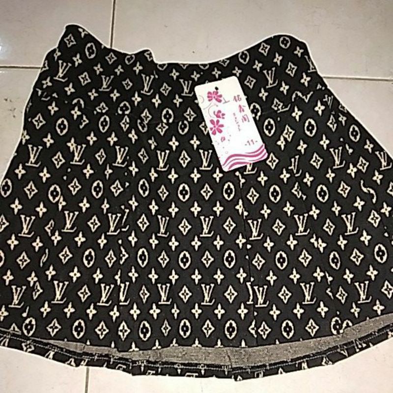 rok kotak lucu 57