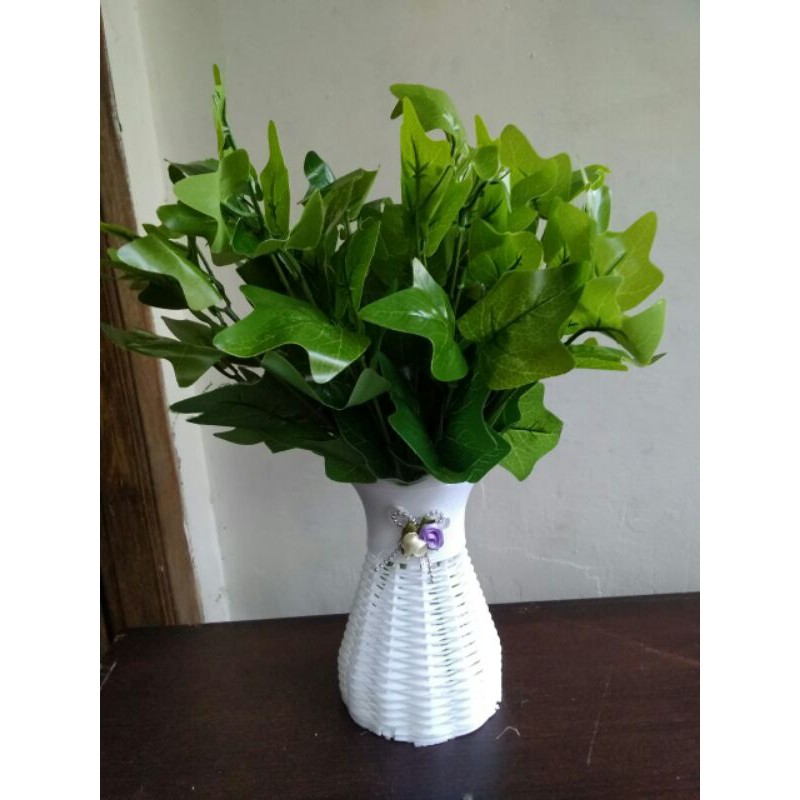 Paket Tanaman Daun Ivy Artificial (Pot dan Daun)