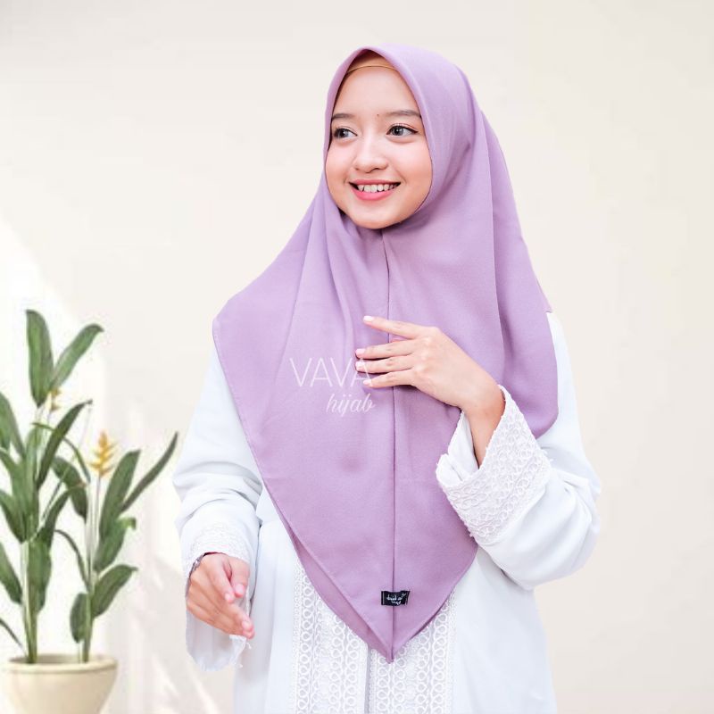 Fashion Muslim adeva segitiga //  1 kg = 16 pc // jilbab instan segi 3 polycotton/doubel hycon /-ADEVA   lilac