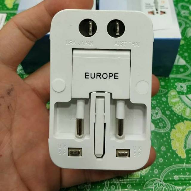 adaptateur international adaptor charger khusus tour internasional universal adaptor internasional