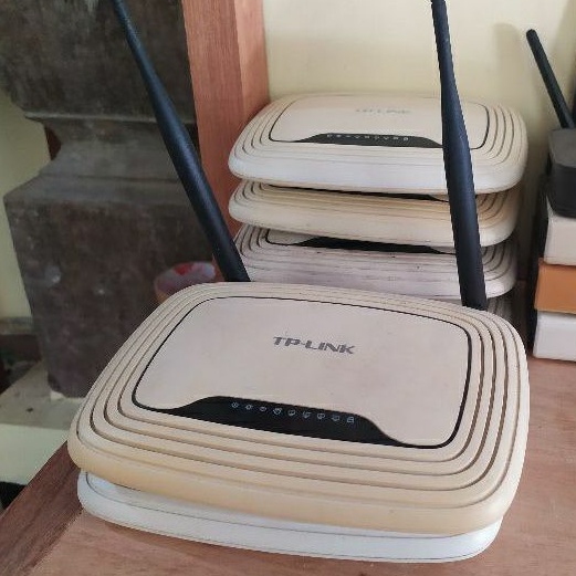 Router Wifi TPLINK TL-WR841ND 300Mbps Wireless N Router Bukan Baru