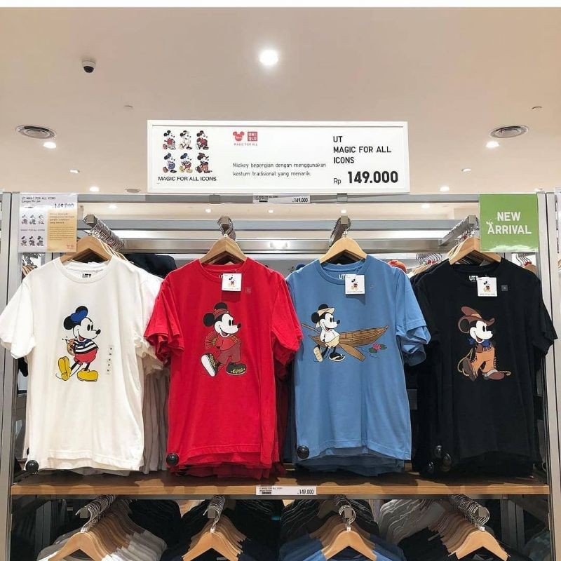 UNIQLO tshirt UT x mickey