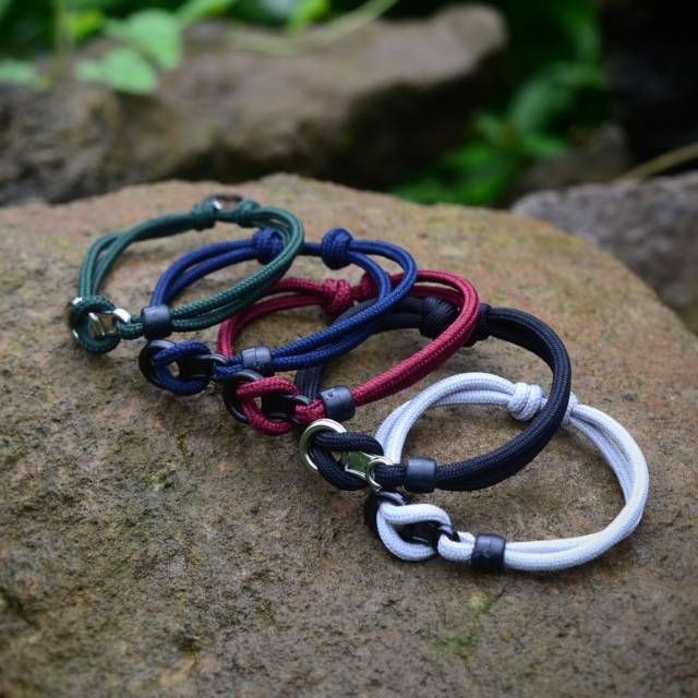 Gelang Paracord Buckle Figure of Eight