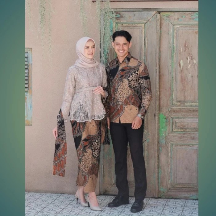 Kebaya Modern Pakaian Batik Atasan Blouse Baju Cople Kondangan Terbaru - cream
