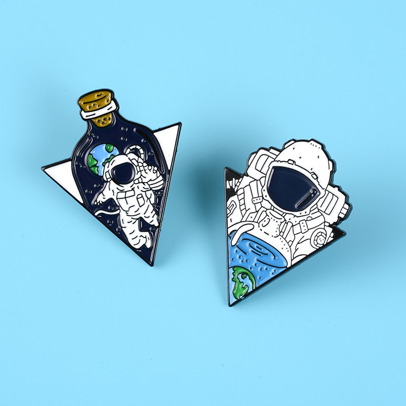 MASON Bros Pin Enamel Desain Kartun Planet Galaksi Luar Angkasa Astronot