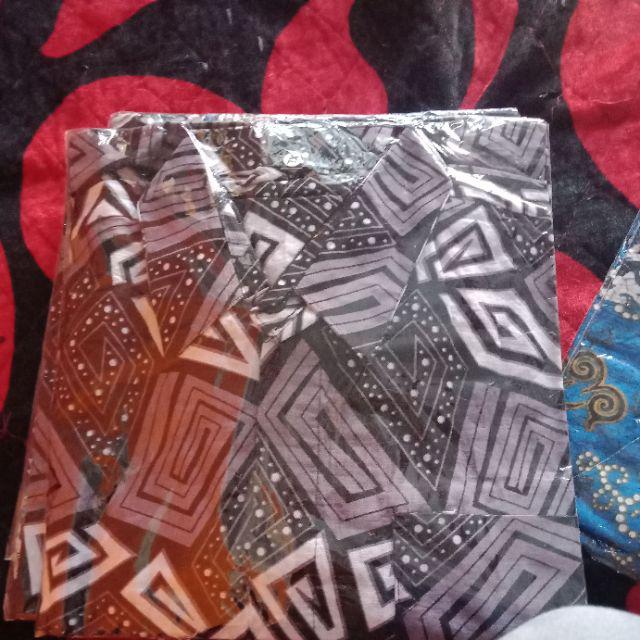 Kemeja Batik Pria Modern Motif Bintang Laot