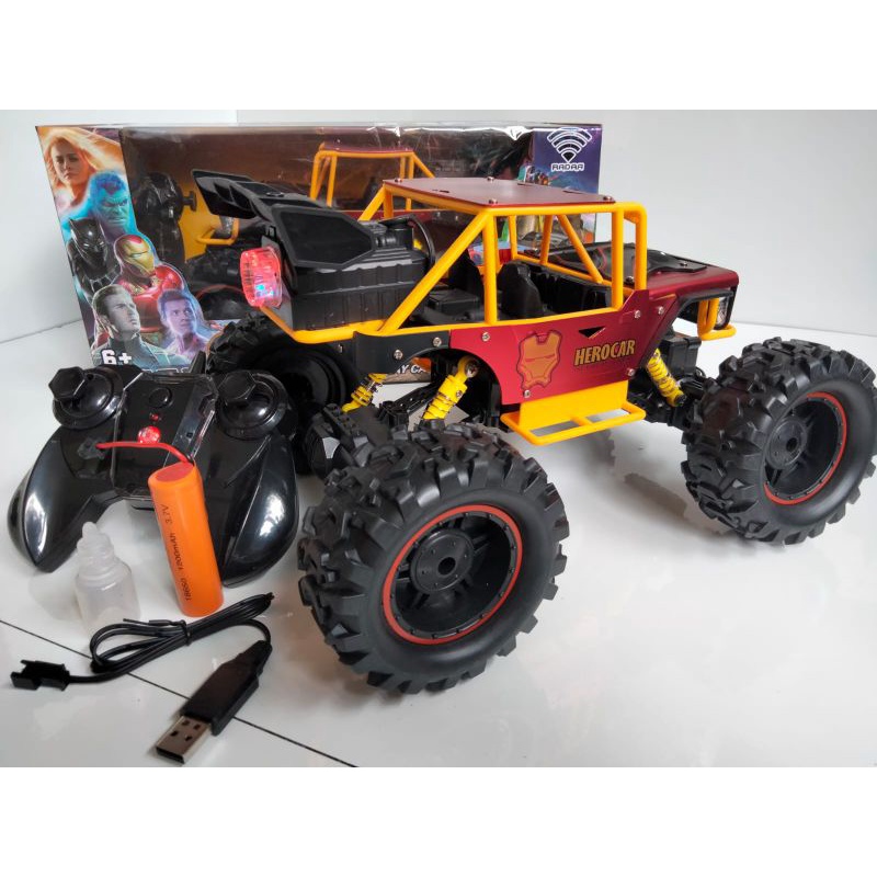 HERO CAR 1:14 RC Spray Effects Mobil Remote Control Rock Crawler Besar Body Alloy 2.4 GHz