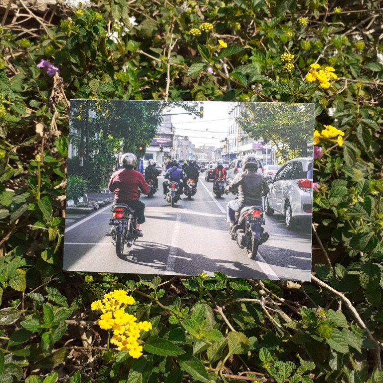 

[A-71] Kartu Pos/Postcard Jalanan Bandung