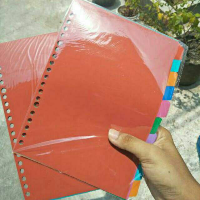 

Pembatas Binder Plastik B5 (26ring)