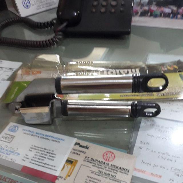 [159 Gram ] Alat Penghancur Bawang Stainless Steel Garlic Press