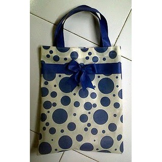 

Tas Goodie Bag Untuk Acara Pengajian Ibu Ibu Motif Silahkan Pilih
