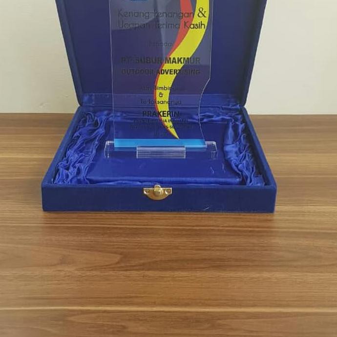 

LULUSOKIJS- BEST SELLER PIAGAM PENGHARGAAN,KADO ANNIVERSARY,KADO WISUDA,KADO ULANG -ANEKA-BONEKA-