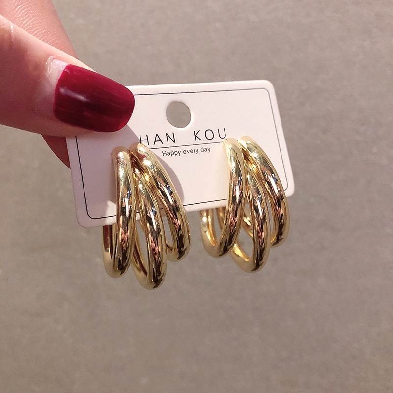Tiga Baris Desain C-shaped Setengah Lingkaran Anting Wanita Korea Berlebihan retro