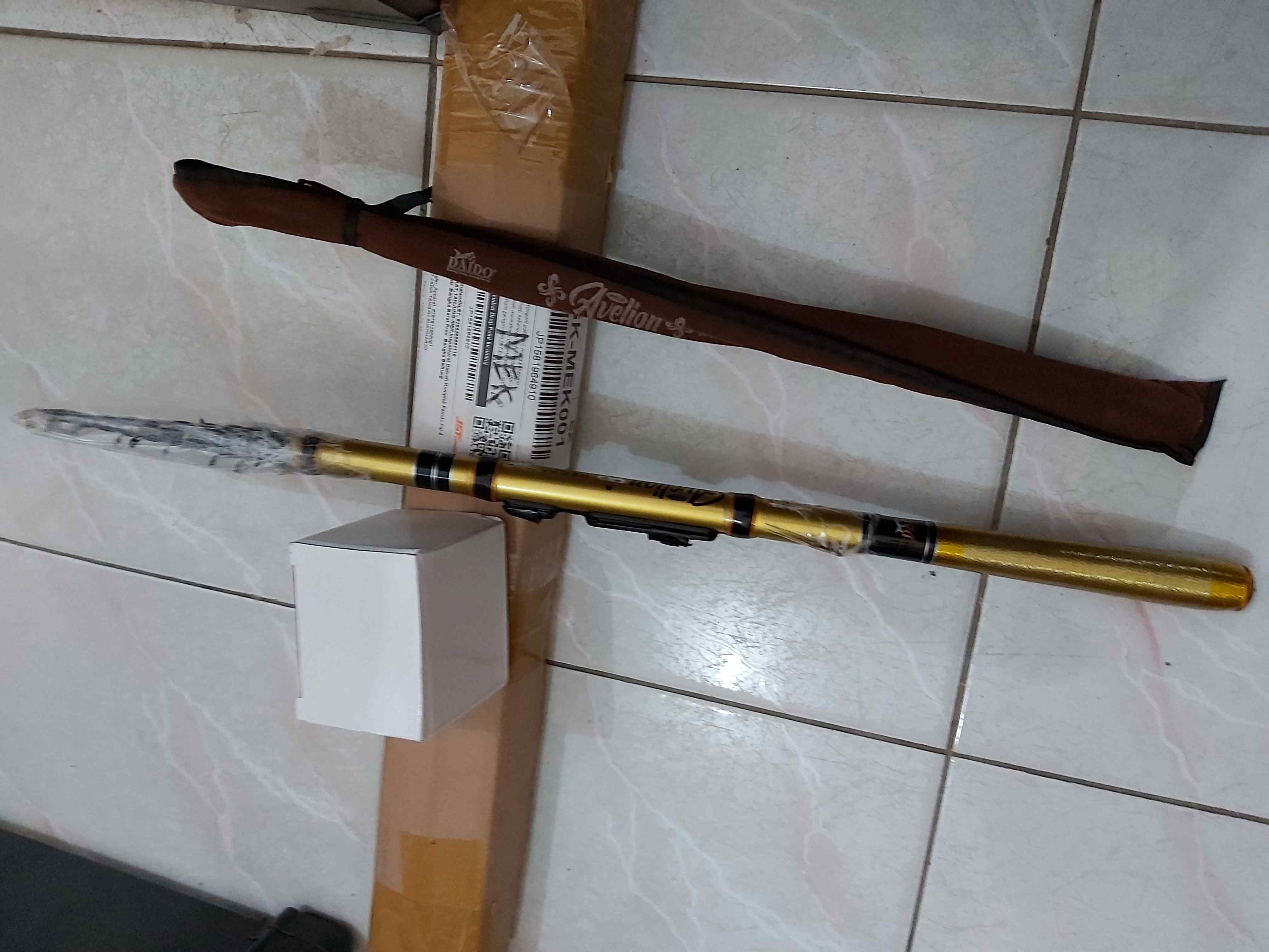 Tokos Fly 45 Warna Putih Transparan