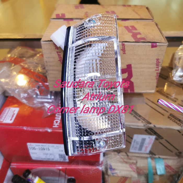 Lampu sen corolla DX81 corner lamp corolla DX81