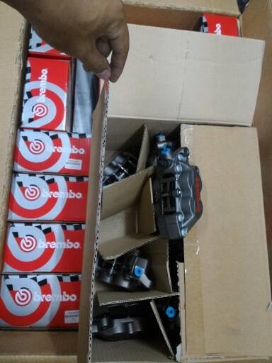 caliper brembo 4 piston ORIGINAL italy