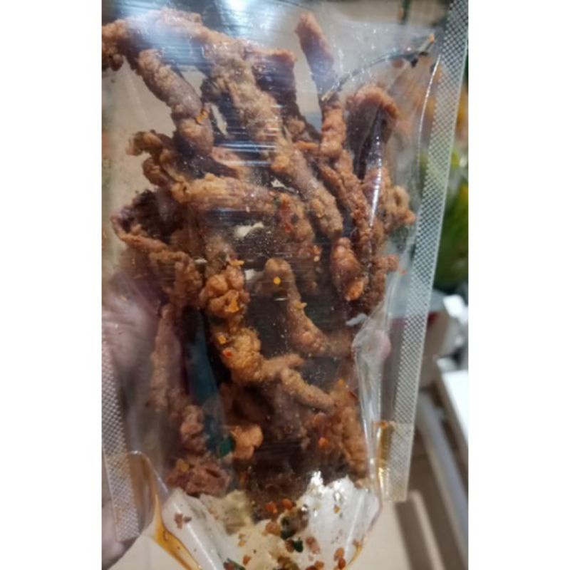 

usus crispy pedas daun jeruk 100gr (kemasan Poch)