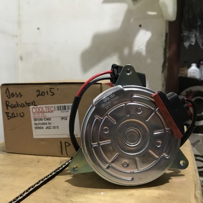 Dinamo fan radiator honda brio/motor fan radiator honda brio Original *