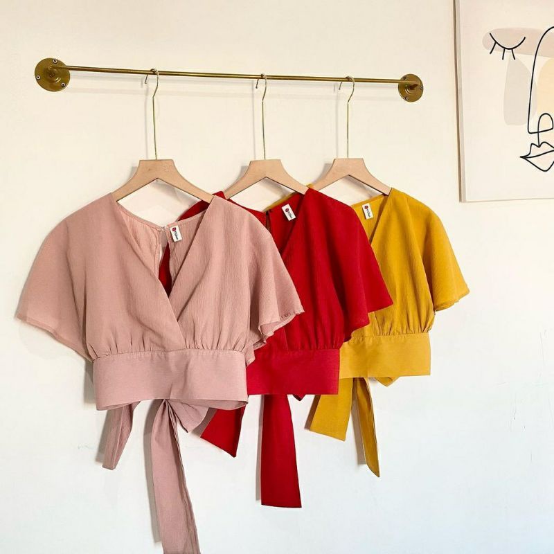 Arifirn Bow Back Cardi Outerwear - Femei Outer Crop