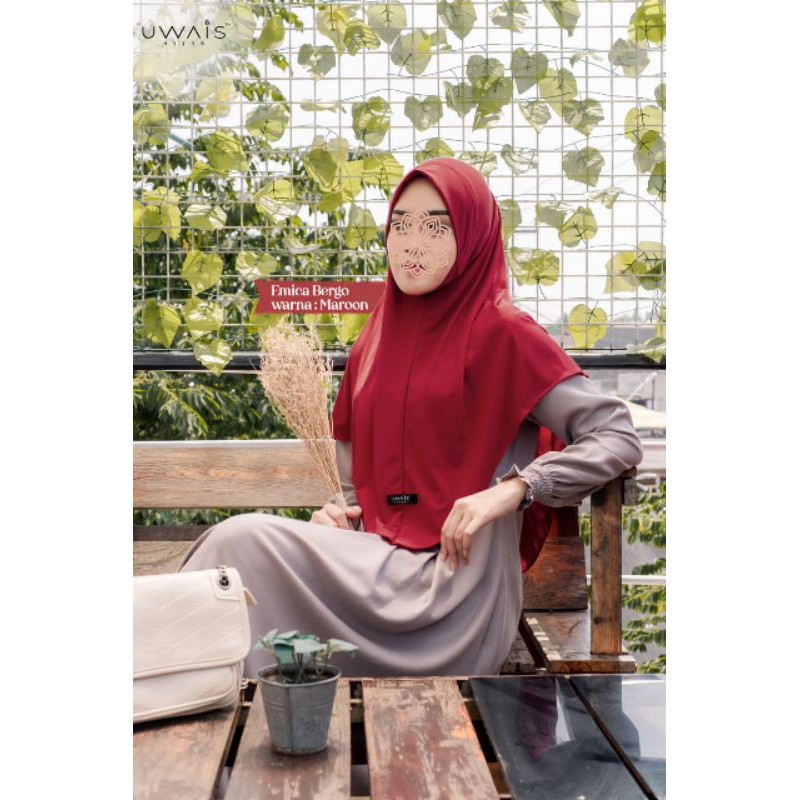 Bergo Jilbab Instan EMICA Uwais