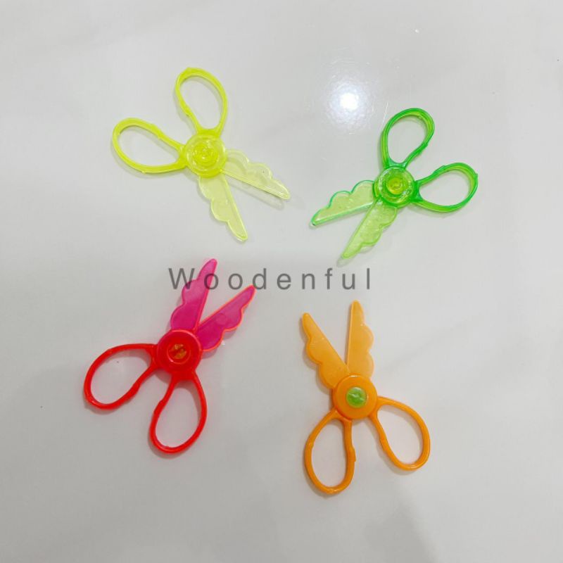 

Gunting Plastik Anak | Gunting Kertas Aman | Mainan Gunting Anak Mini