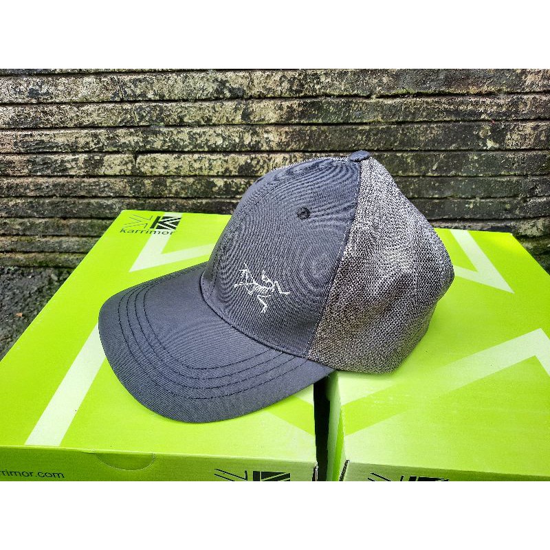 Topi Logo Arcteryx Replika