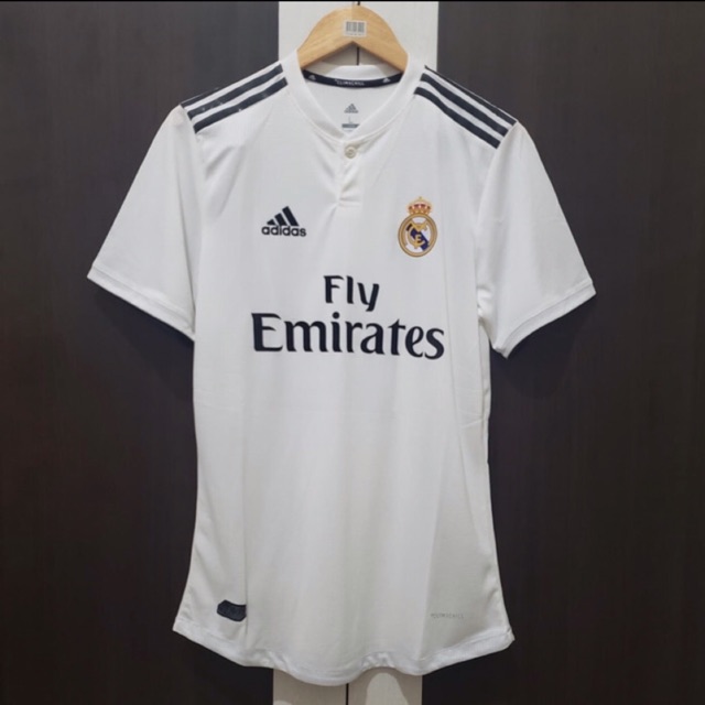 real madrid player issue jersey