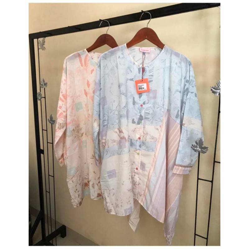 Charon top baby blue ria miranda