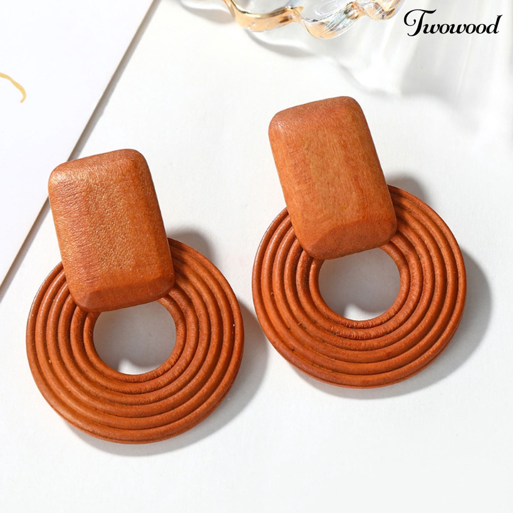 Anting Bentuk Geometris Bahan Kayu Gaya Vintage Untuk Wanita