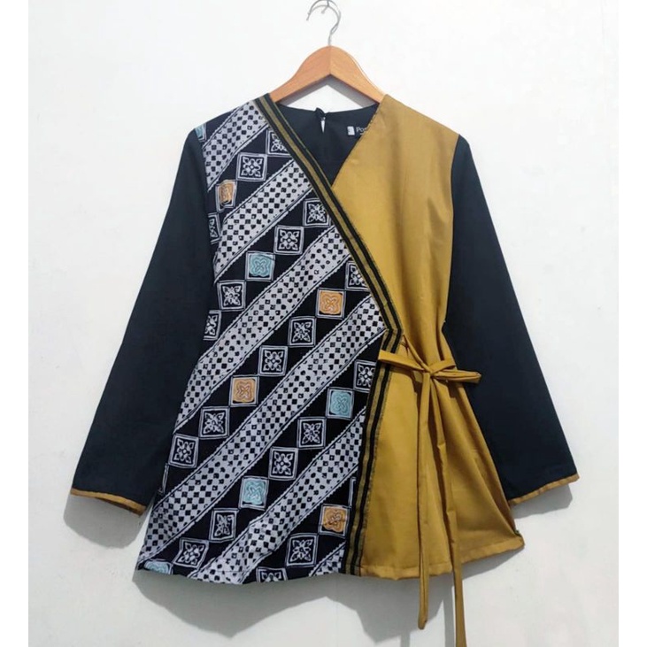 Blus batik cap kombinasi toyobo