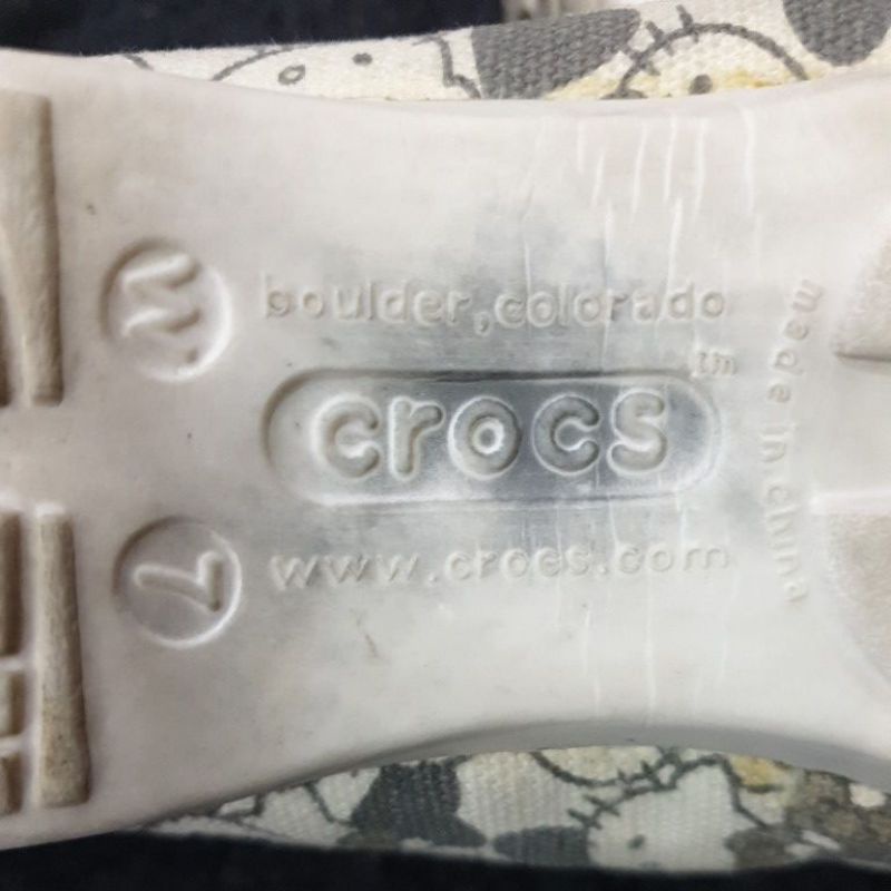 SEPATU CROCS HELLO KITTY PRELOVED ORIGINAL