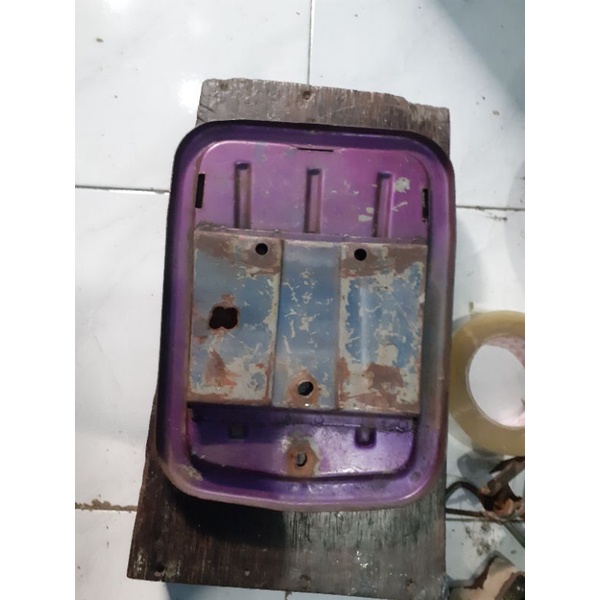 tatakan jok sadel belakang vespa super sprint bajaj ori original copotan