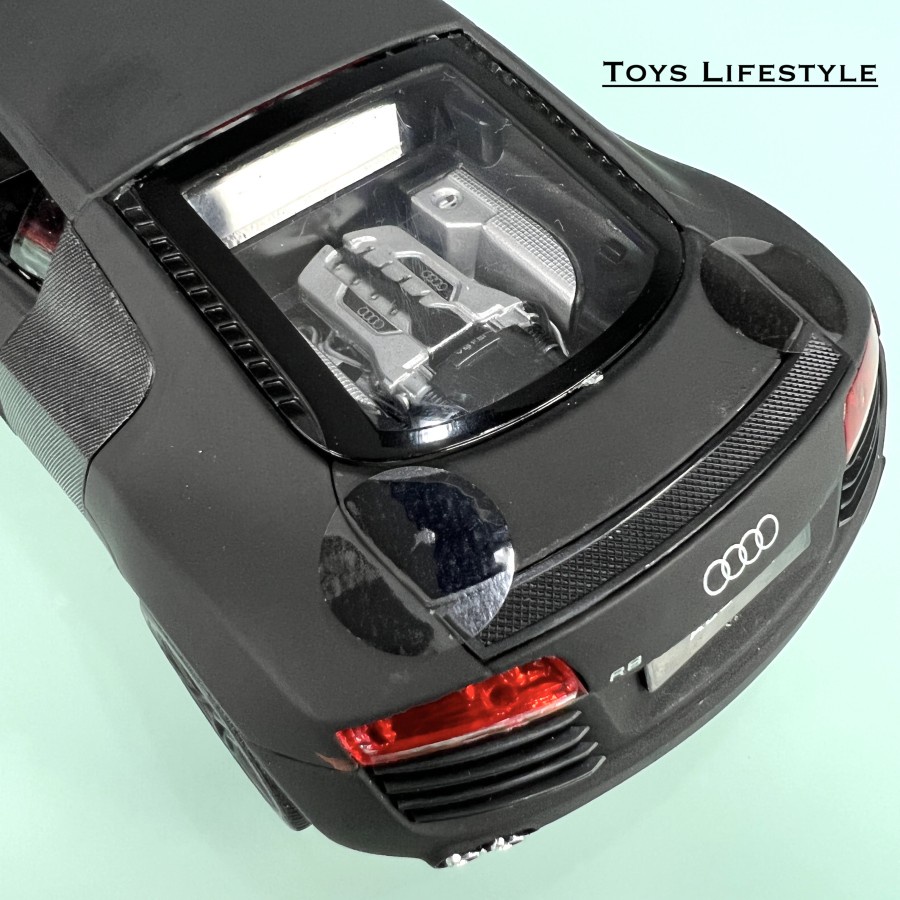 Welly Diecast - Audi R8 V10 Skala 1:24