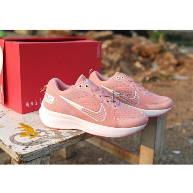 sepatu nikee zoom trainer sepatu olahraga sepatu nikee wanita