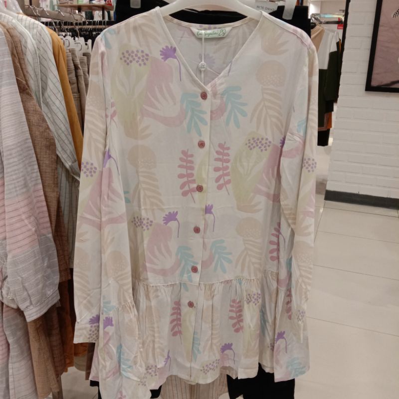 exit Signature Bloosom Flower Blouse