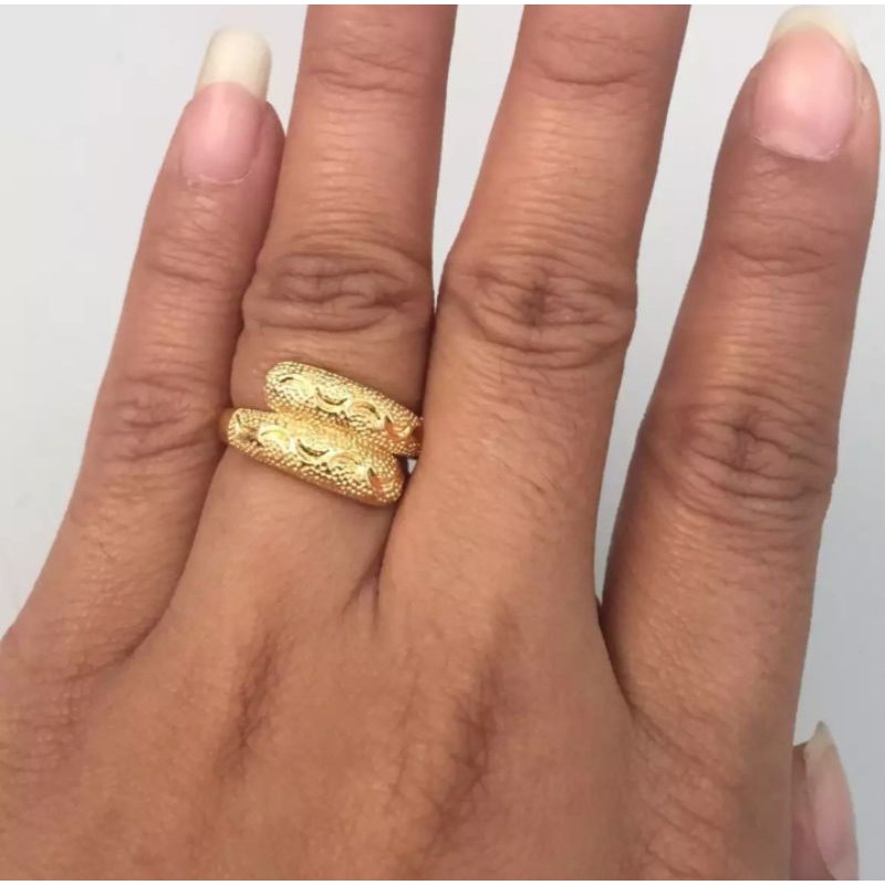 cincin ular melingkar perhiasan wanita fashion titanium gold