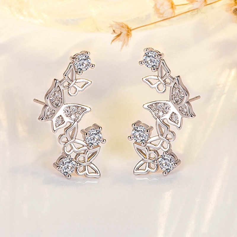 2pcs Anting Stud Desain Kupu-Kupu Aksen Kristal Warna Silver Dan Emas Untuk Wanita