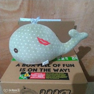 Boneka Ikan Paus