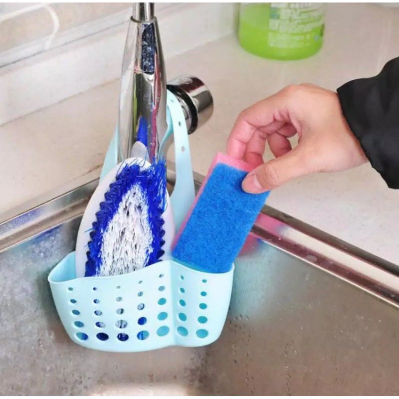 TEMPAT SABUN ATAU SPONS GANTUNG / GANTUNGAN KRAN SERBAGUNA