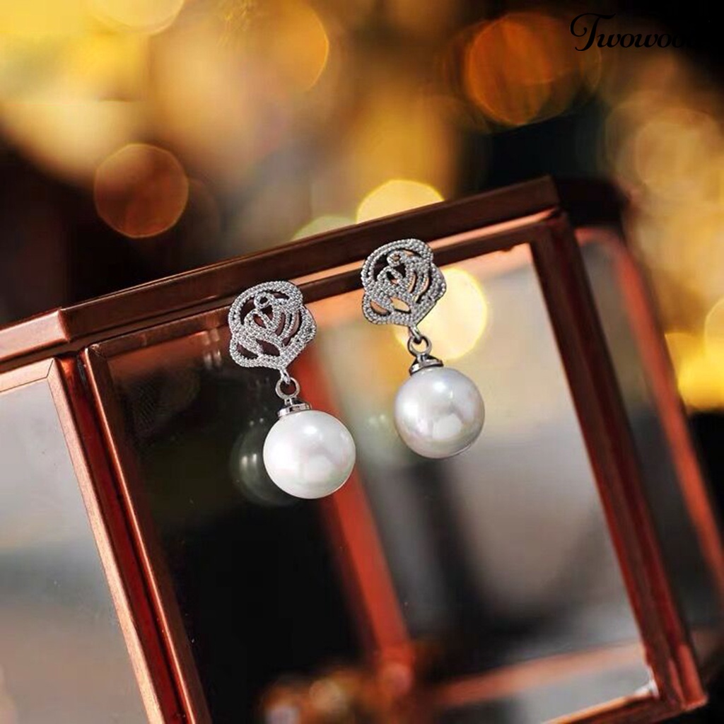 Anting Stud Mutiara Imitasi Bentuk Bulat Bahan Alloy Warna Putih Untuk Wanita